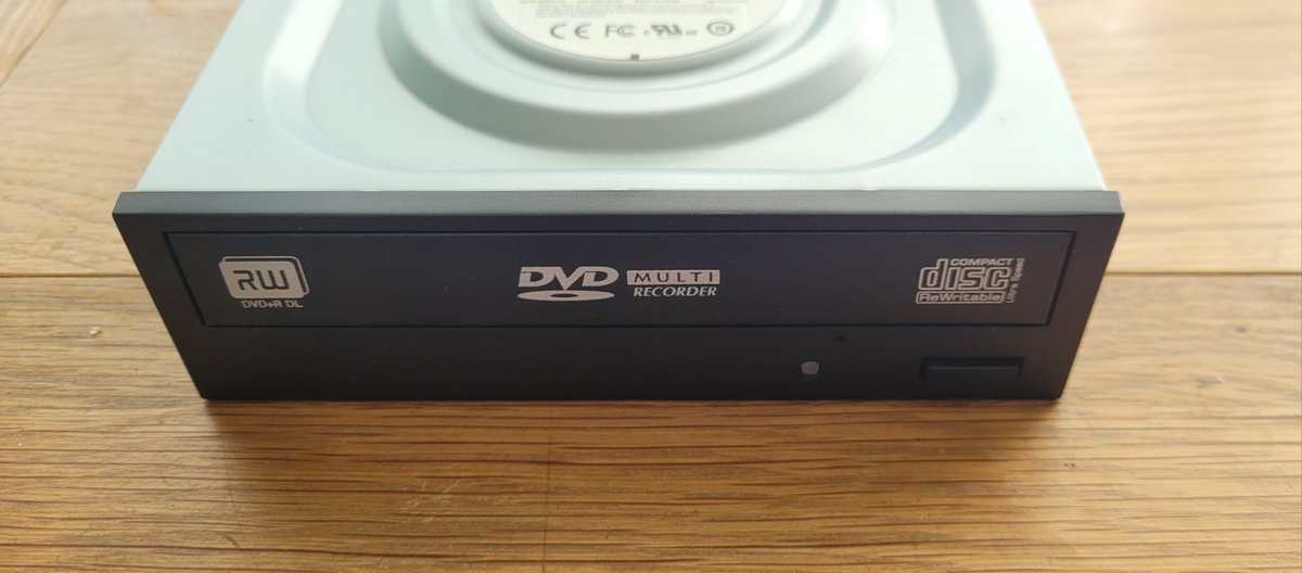 H L Data Storage Super DVD Writer GHD1N